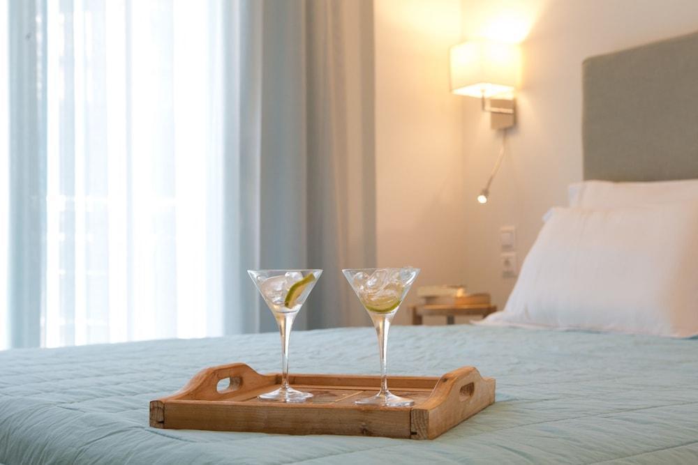 Grand TheoNi Boutique Hotel&Spa Vasiliki Extérieur photo