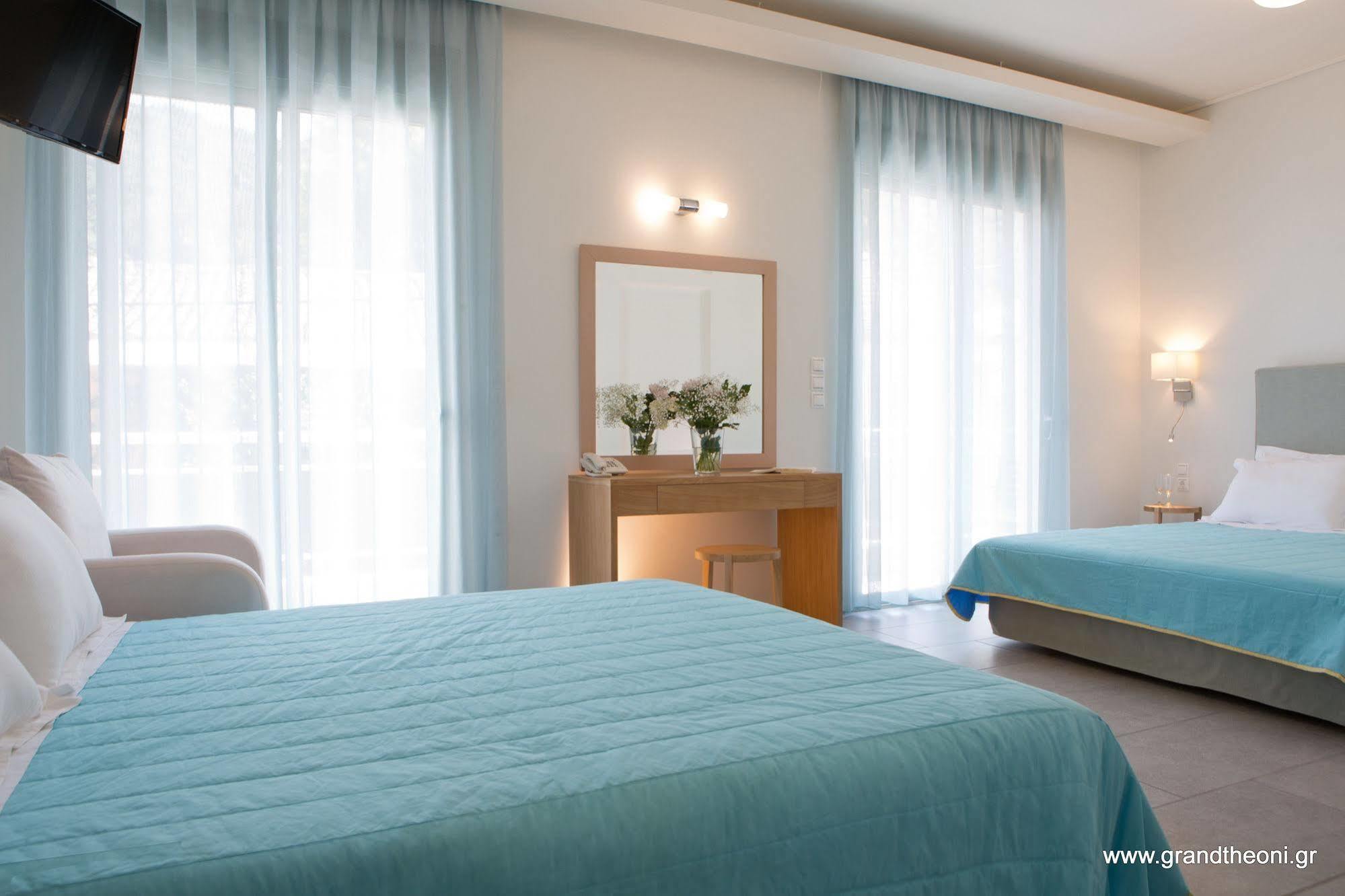 Grand TheoNi Boutique Hotel&Spa Vasiliki Extérieur photo